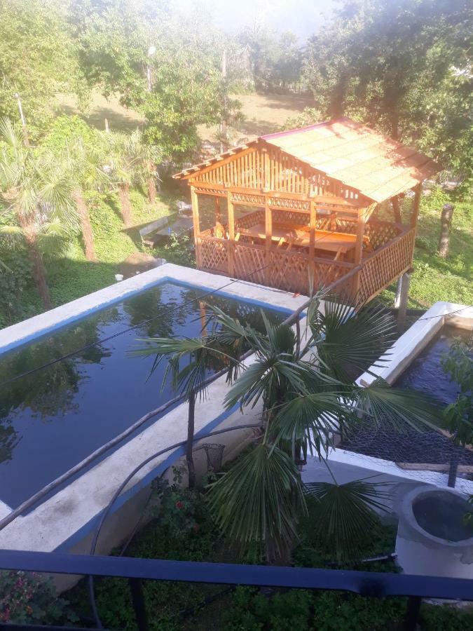 Megobroba Inn Dzentsmani Kültér fotó